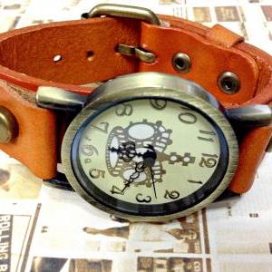 Vintage Crown Leather Watchband Unisex Wrist Watch..