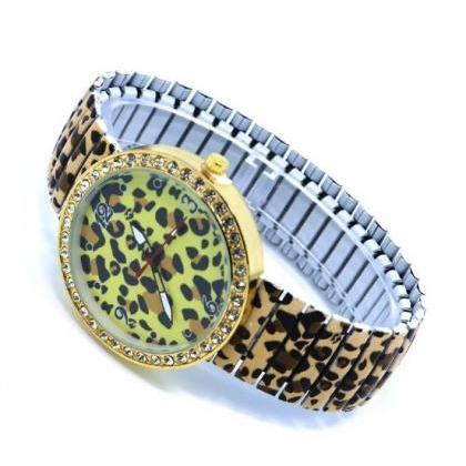 Leopard Watch With Stainless Steel Band Unisex..
