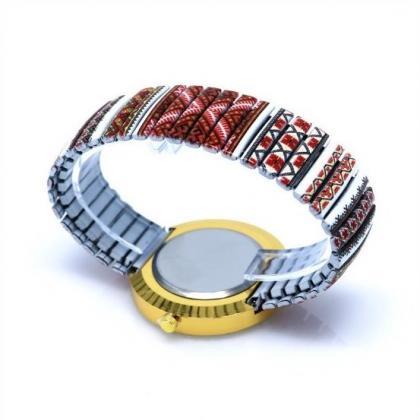 Unique Pattern Stainless Steel Band Unisex Wrist..