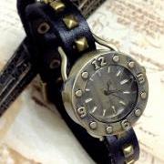 Handmade Vintage Leather Band Classical Face Watches Woman Girl Quartz Wrist Watch Black