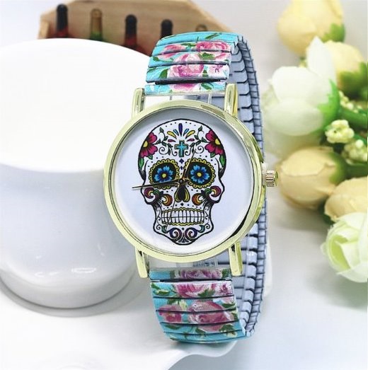 Vintage Flower Band Suger Skull Face Stainless Steel Band Unisex Wrist Watch For Men Lady Retro Round Quartz Watch Light Blue