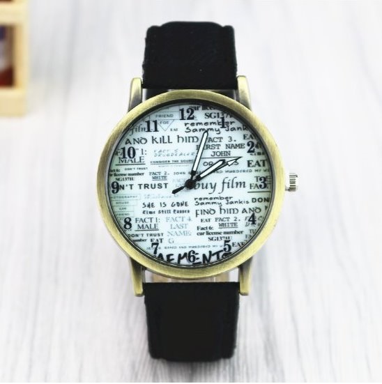 Newspaper Retro Quartz Watch Leather Band Unisex Wrist Watch For Men Lady Retro Round Quartz Watch Black