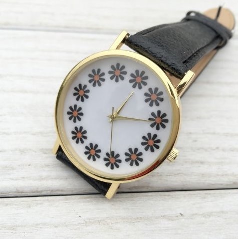 Daisy Face Leather Watchband Unisex Wrist Watch For Men Lady Retro Round Quartz Black